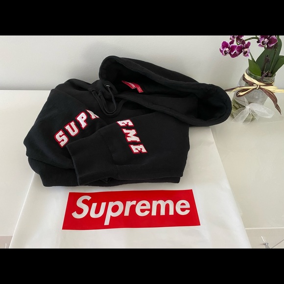 ***SOLD*** Authentic Supreme Cuff Logo - Picture 2 of 3